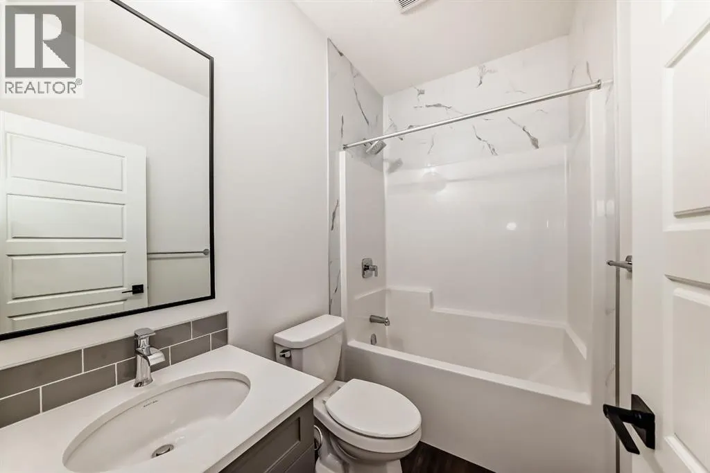 20 Lewiston View NE