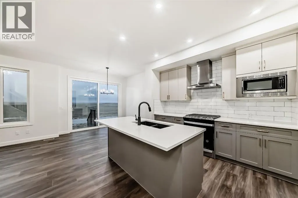 20 Lewiston View NE