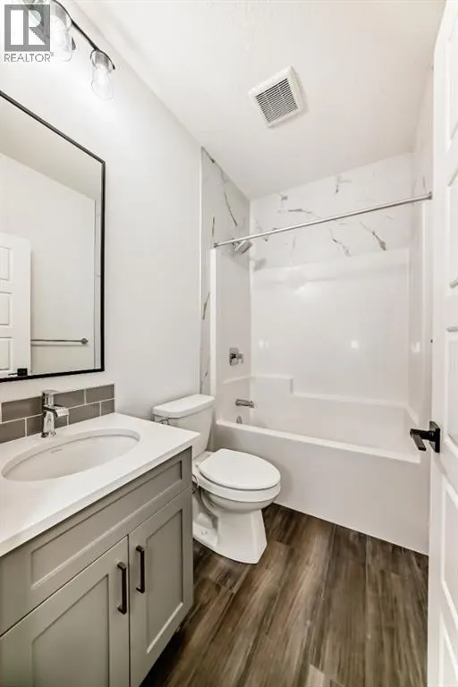 20 Lewiston View NE