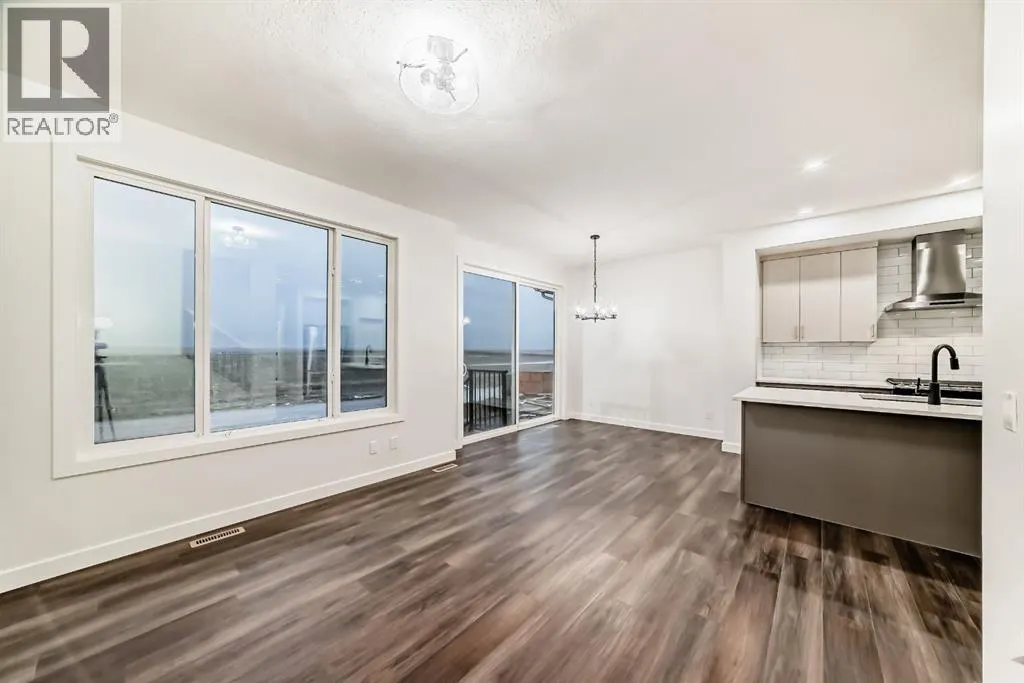 20 Lewiston View NE