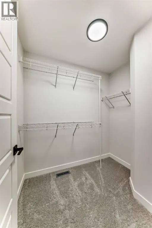 20 Lewiston View NE