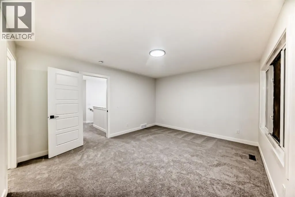20 Lewiston View NE