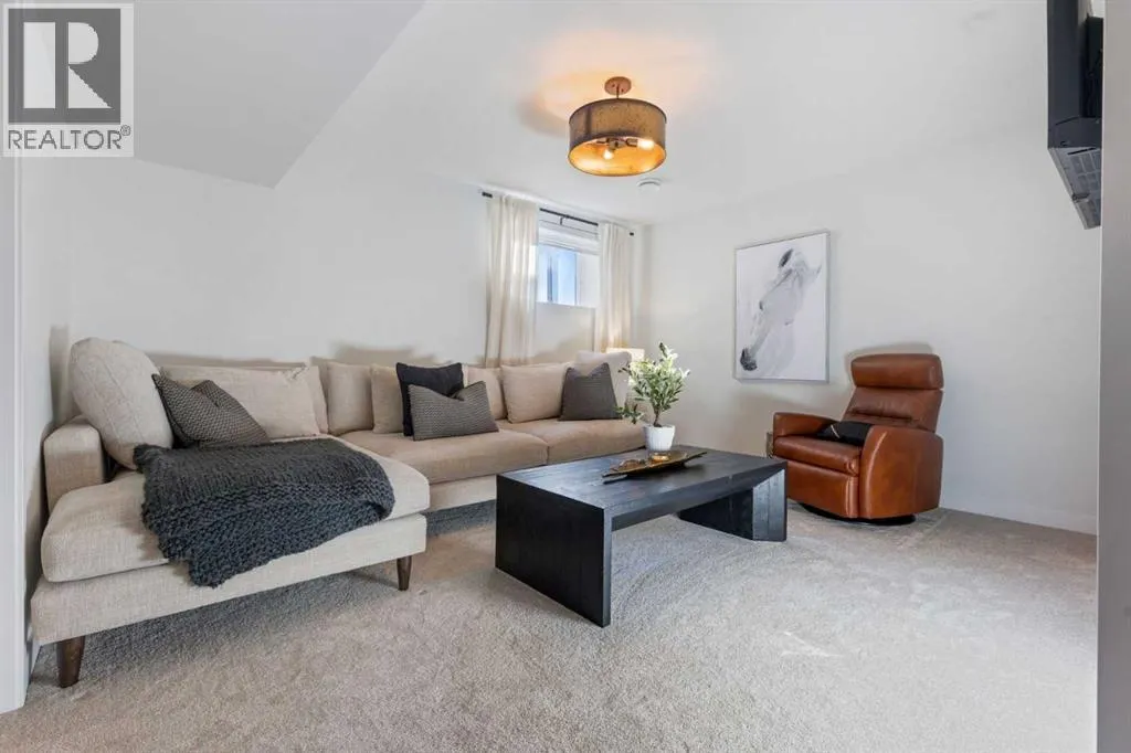 19 Sundown Crescent