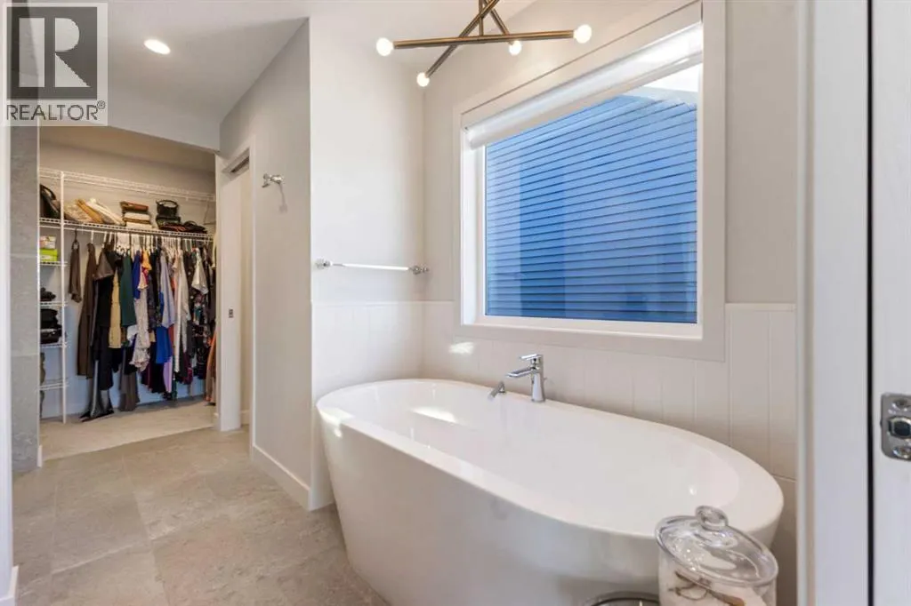 19 Sundown Crescent