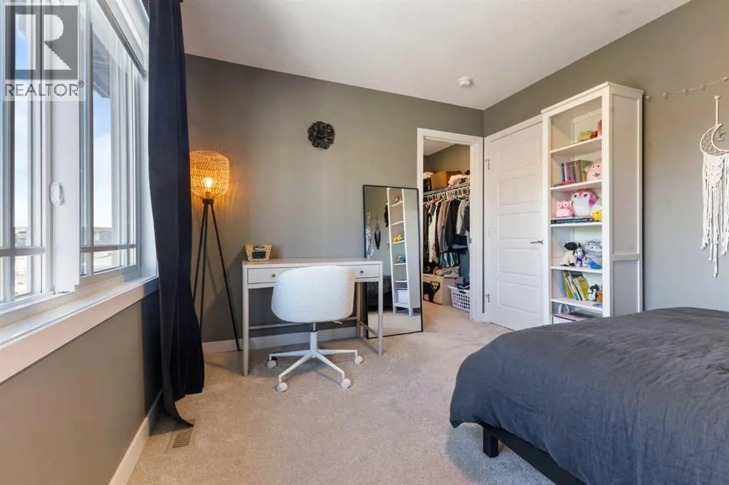 19 Sundown Crescent