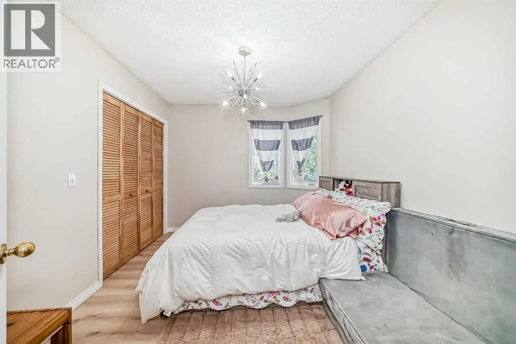 48 Fallingworth Court NE