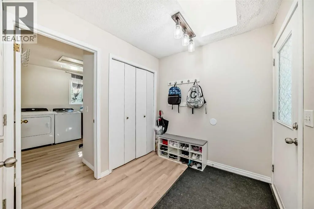 48 Fallingworth Court NE
