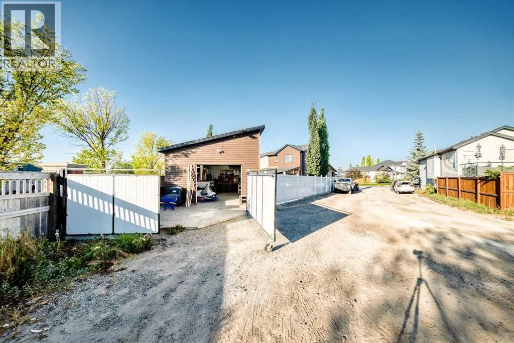 148 Covepark Close NE