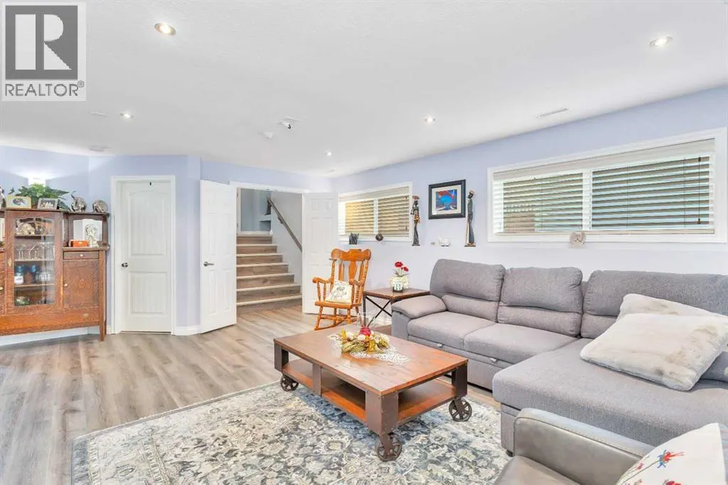 5 Heritage Drive
