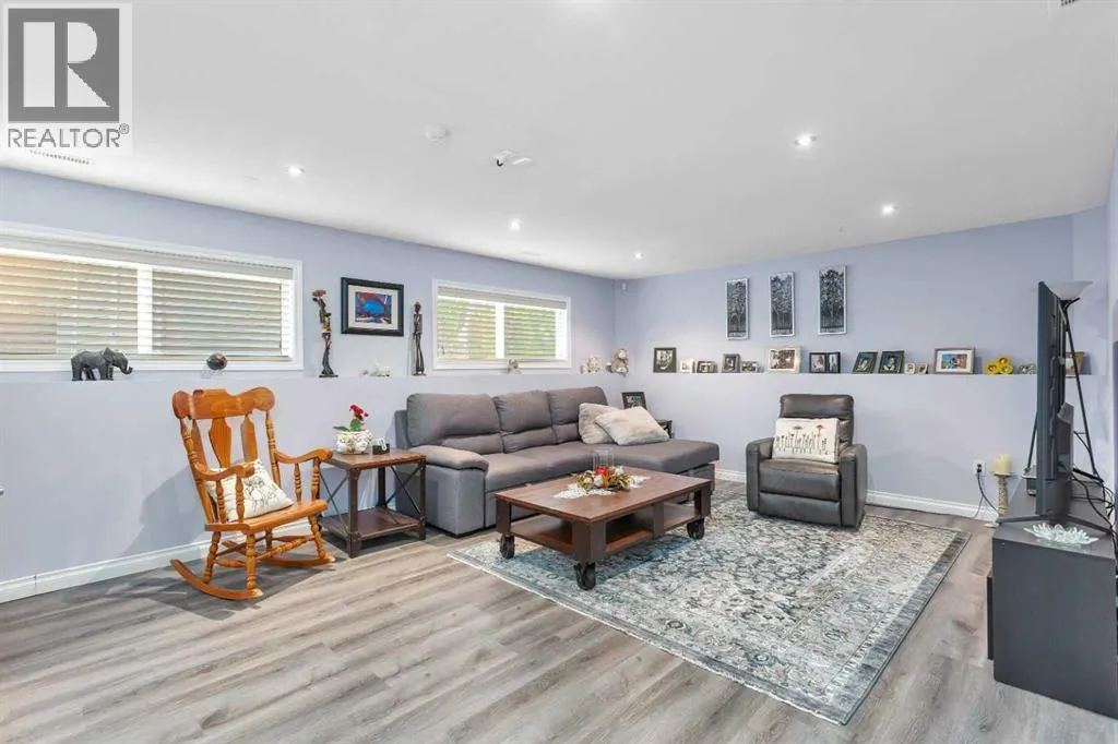 5 Heritage Drive
