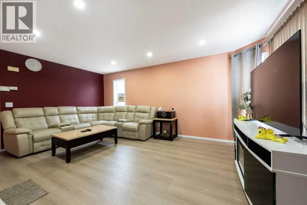 39 Taravista Mews NE