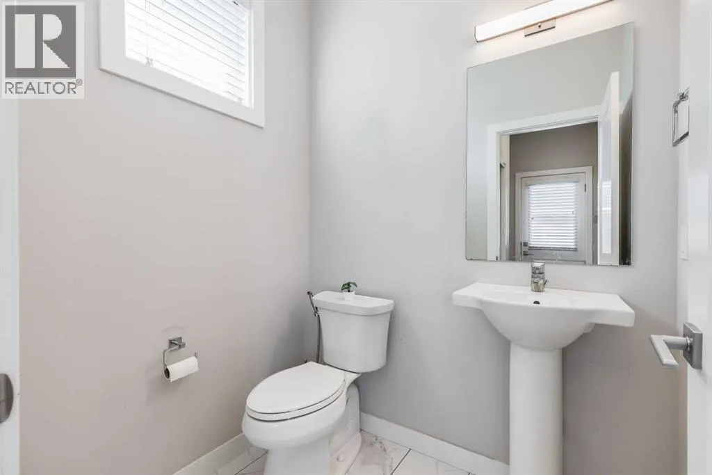 104 Red Embers Manor NE