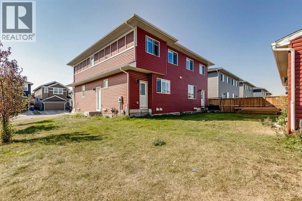 104 Red Embers Manor NE