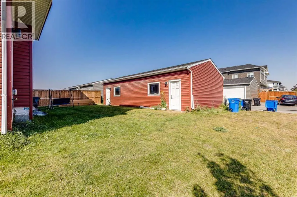 104 Red Embers Manor NE
