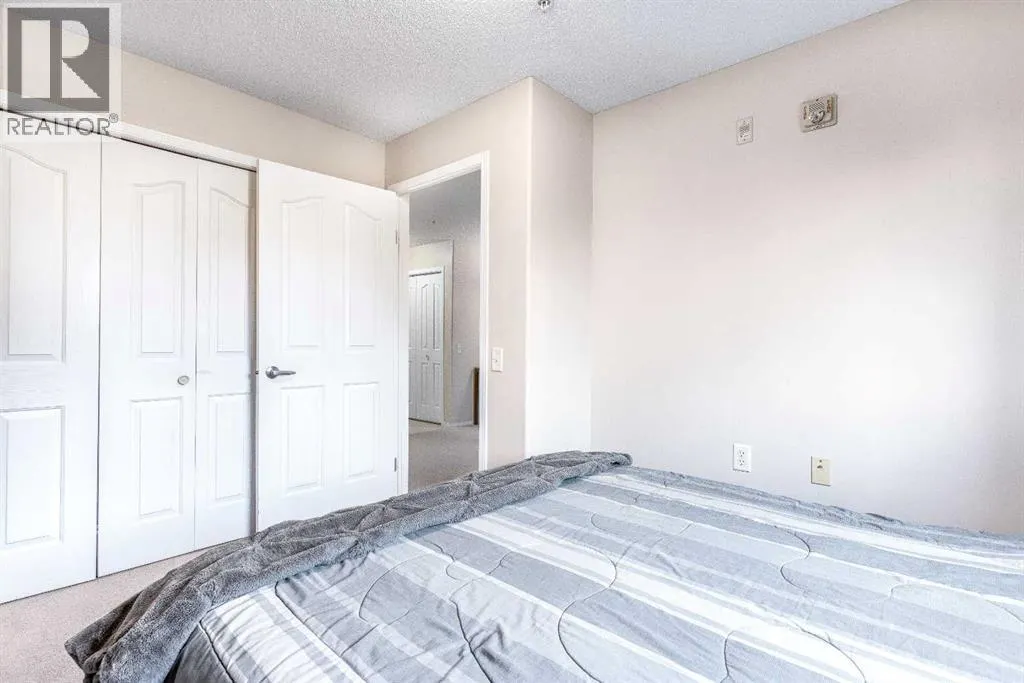 136, 5000 Somervale Court SW