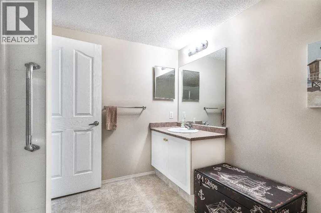 136, 5000 Somervale Court SW