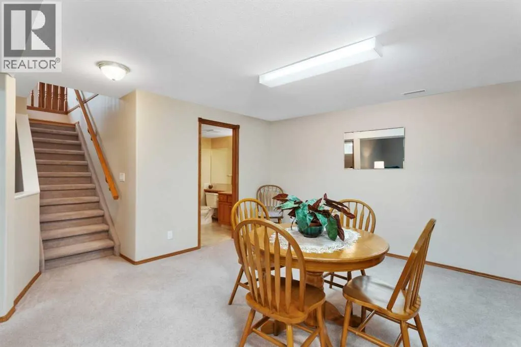 14 Andrews Close