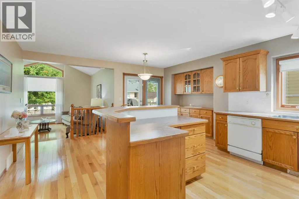 14 Andrews Close