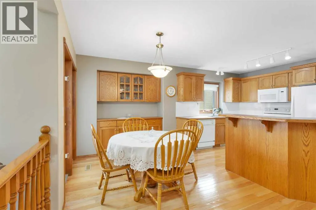 14 Andrews Close