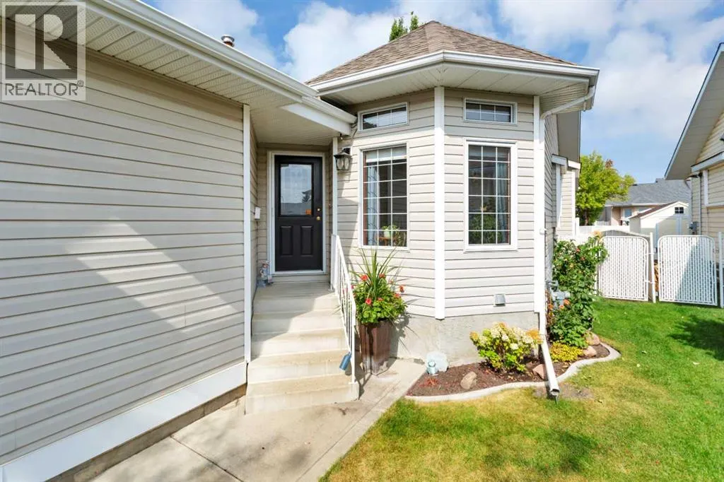 14 Andrews Close