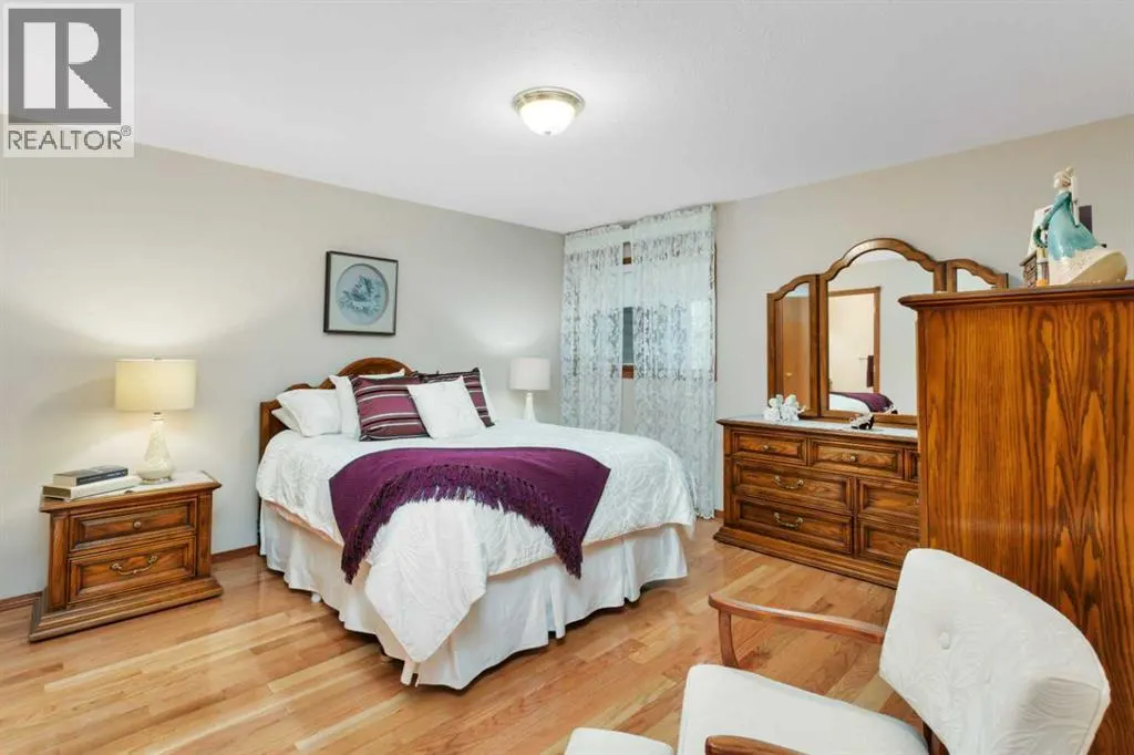 14 Andrews Close