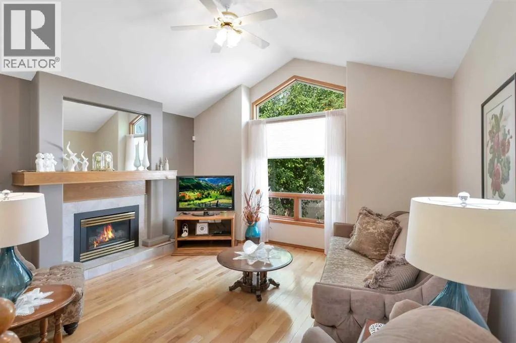 14 Andrews Close