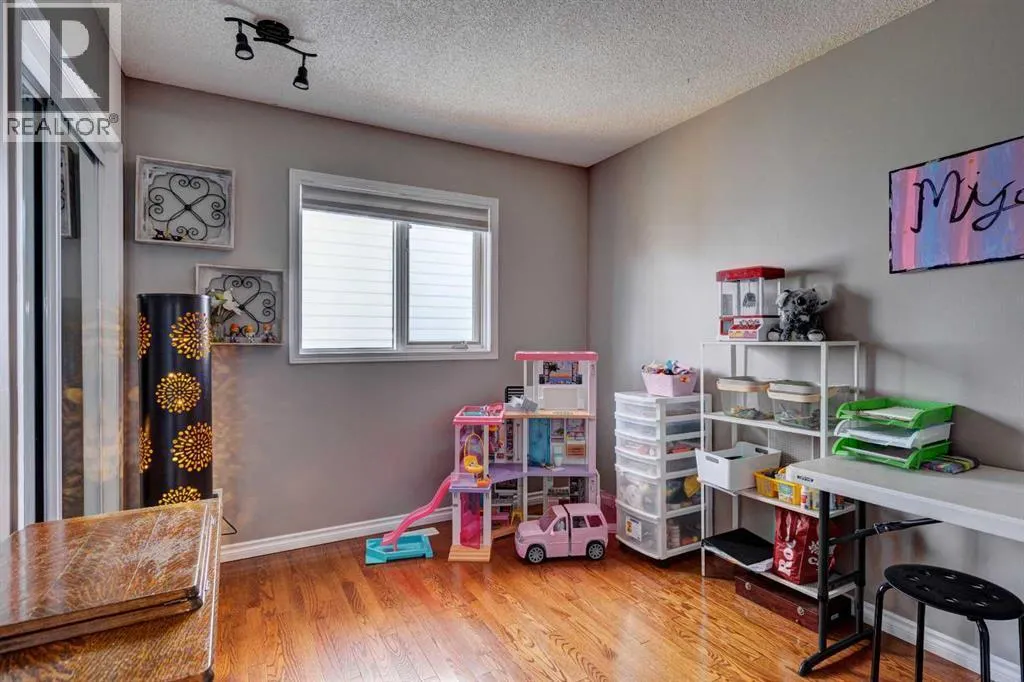 116 Macewan Ridge Close NW