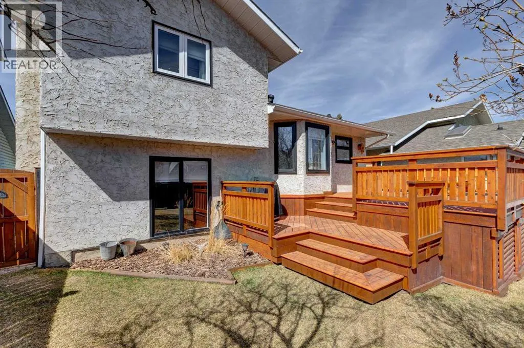 116 Macewan Ridge Close NW