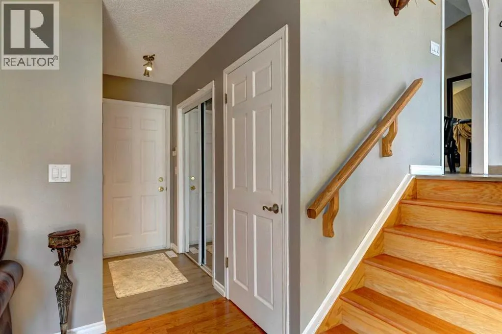 116 Macewan Ridge Close NW