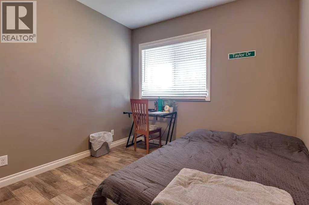 66 Truant Crescent