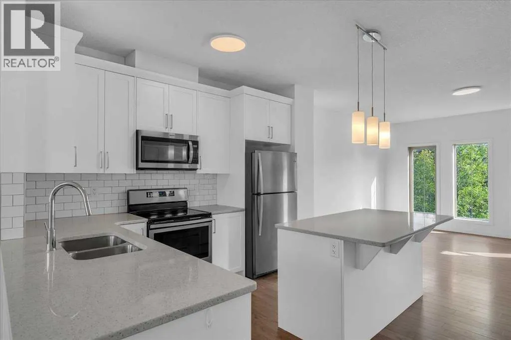 417 Legacy Boulevard SE