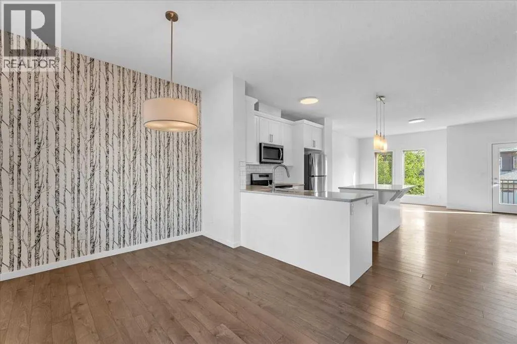 417 Legacy Boulevard SE