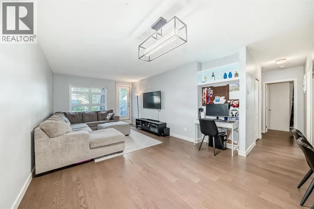 111, 25 Auburn Meadows Avenue SE