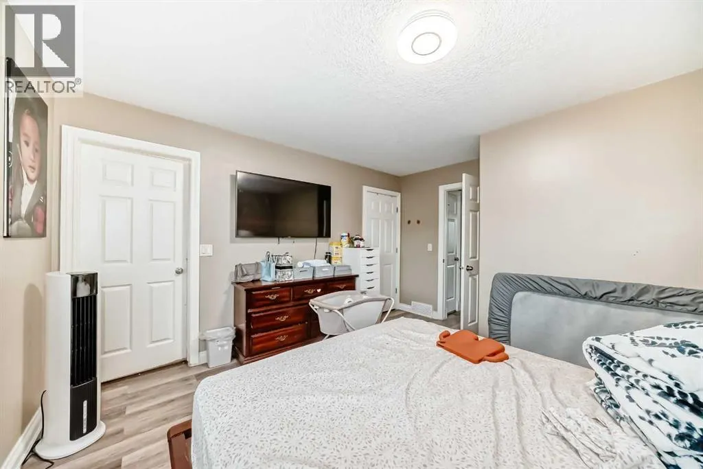 14 DOVER Mews SE