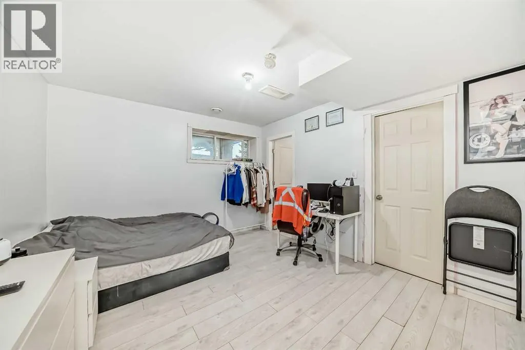 14 DOVER Mews SE