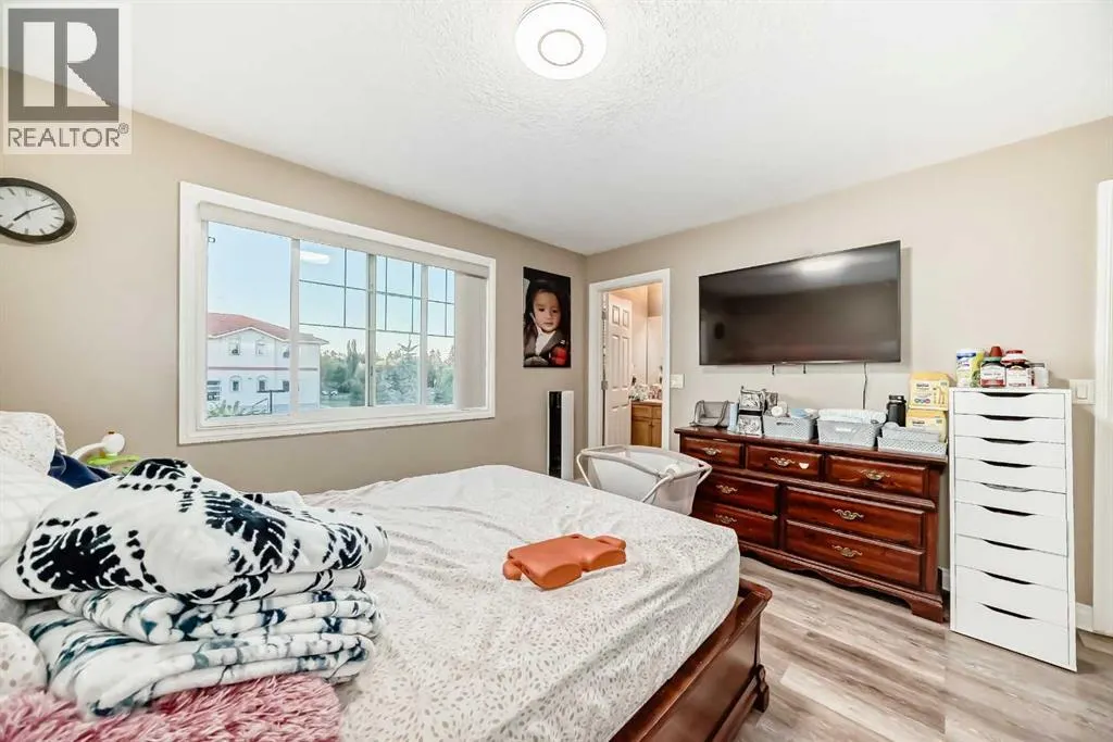 14 DOVER Mews SE