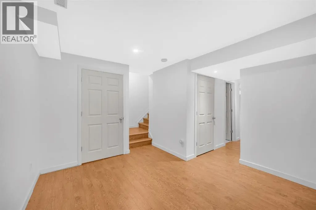 2204, 111 Tarawood Lane NE