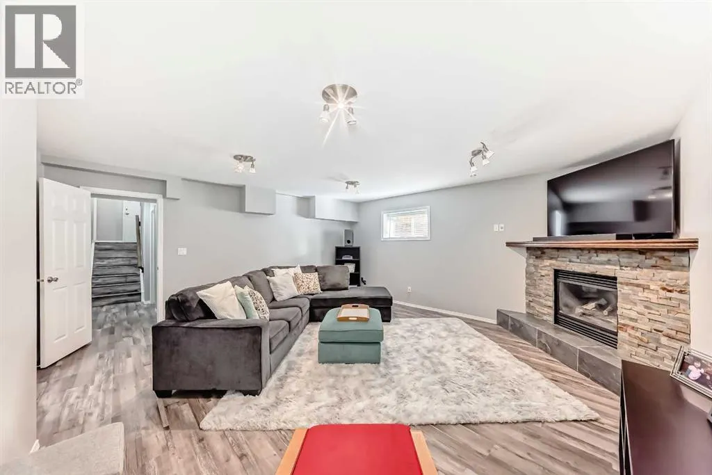 47 Willowbrook Drive NW