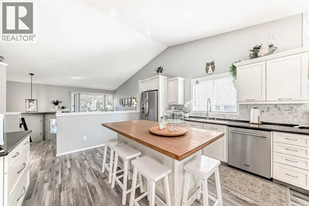 47 Willowbrook Drive NW
