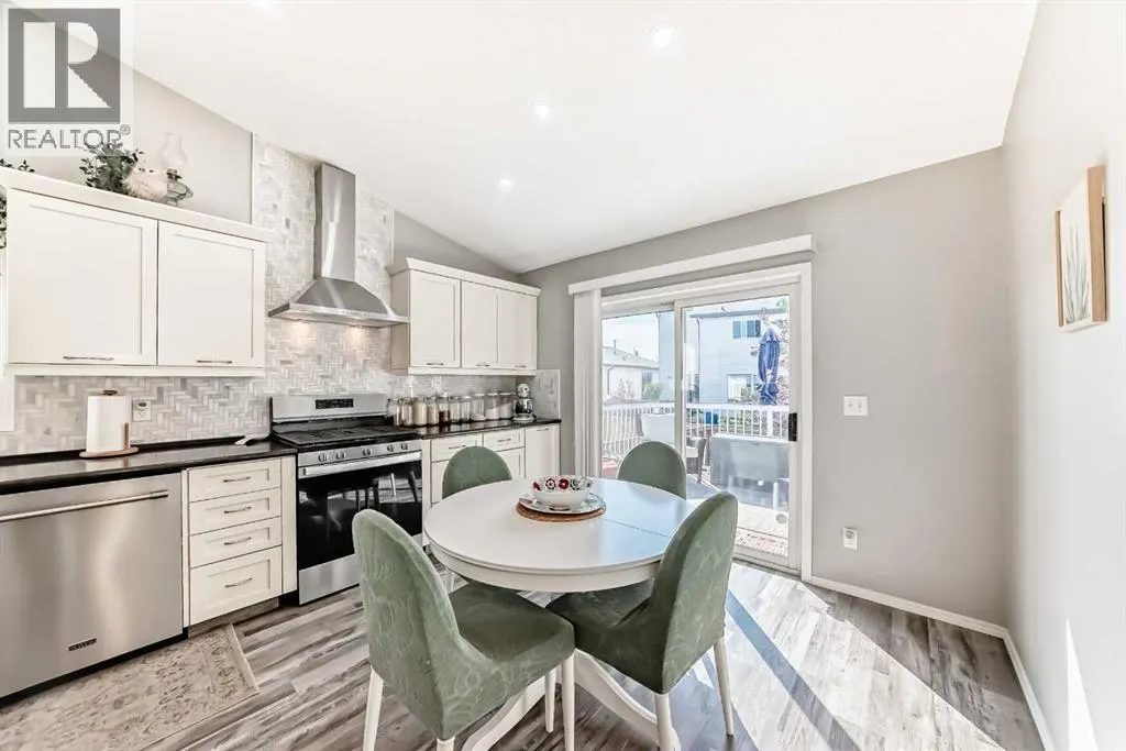 47 Willowbrook Drive NW