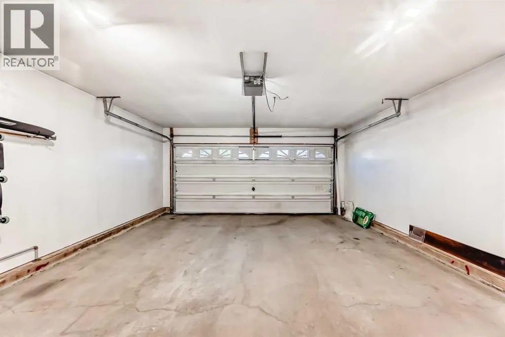 47 Willowbrook Drive NW