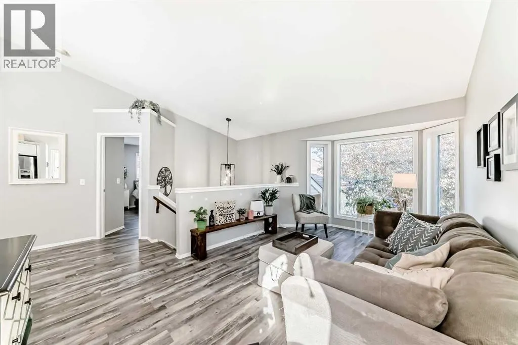 47 Willowbrook Drive NW