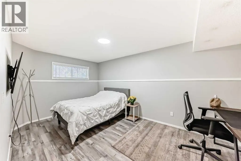 47 Willowbrook Drive NW