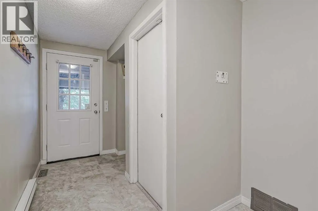 29, 99 Midpark Gardens SE