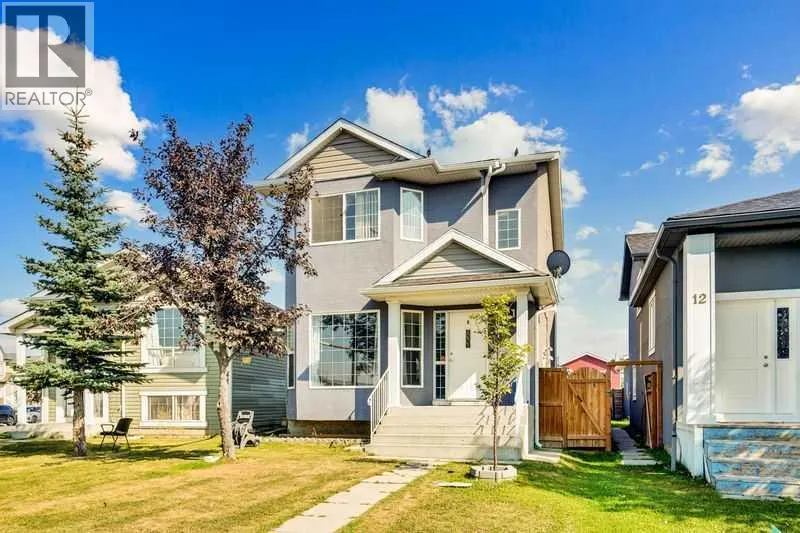 8 MARTIN CROSSING Crescent NE