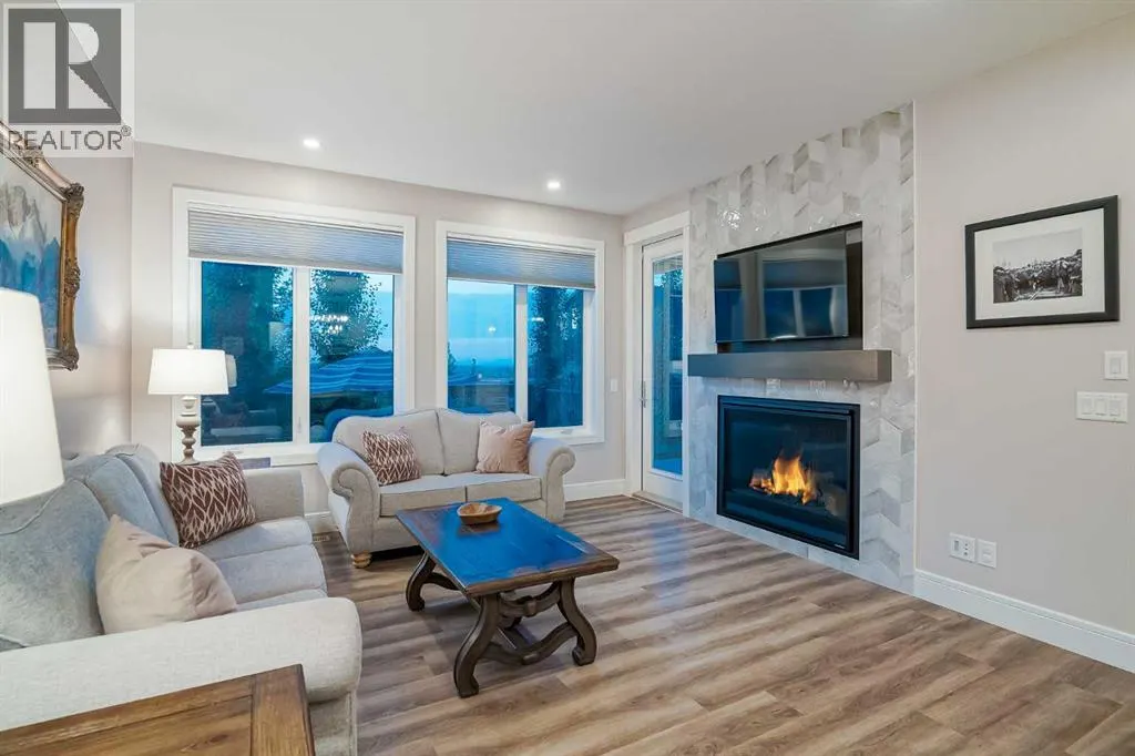 60 Walcrest Hill SE