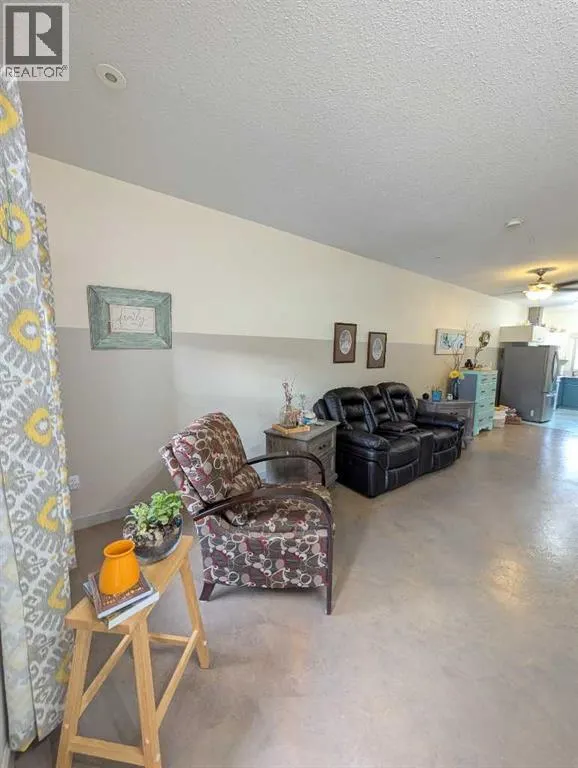 7112, 200 Lougheed Drive