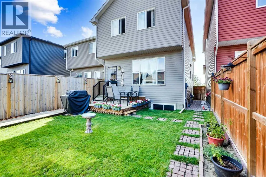 64 Howse Drive NE