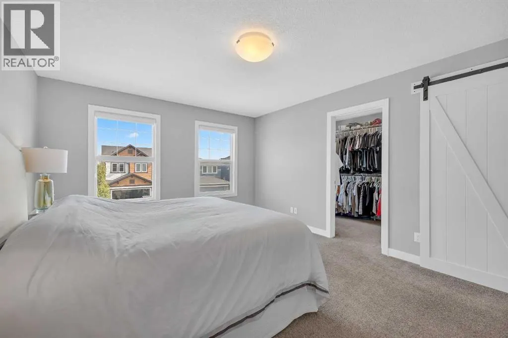 199 Evansglen Circle NW