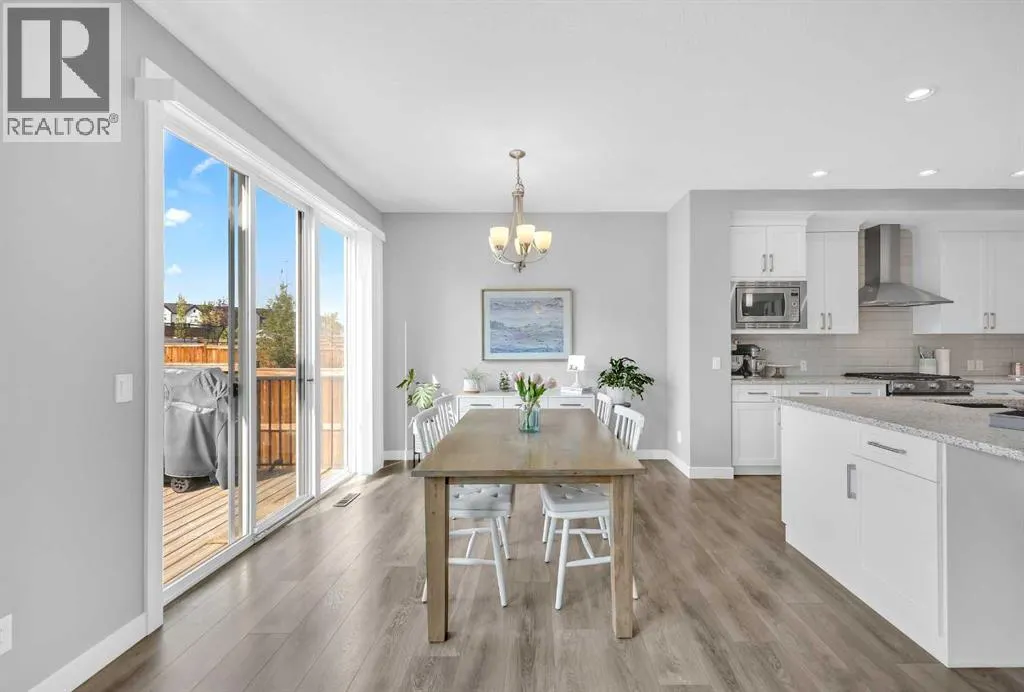 199 Evansglen Circle NW